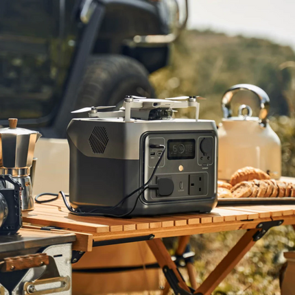 Booked Builders RIVER 2 Max Portable Power Station