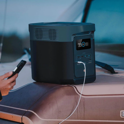 Booked Builders DELTA 2 Portable Power Station